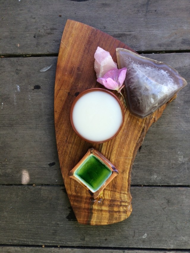 diy natural deodorant via the Mama Circle